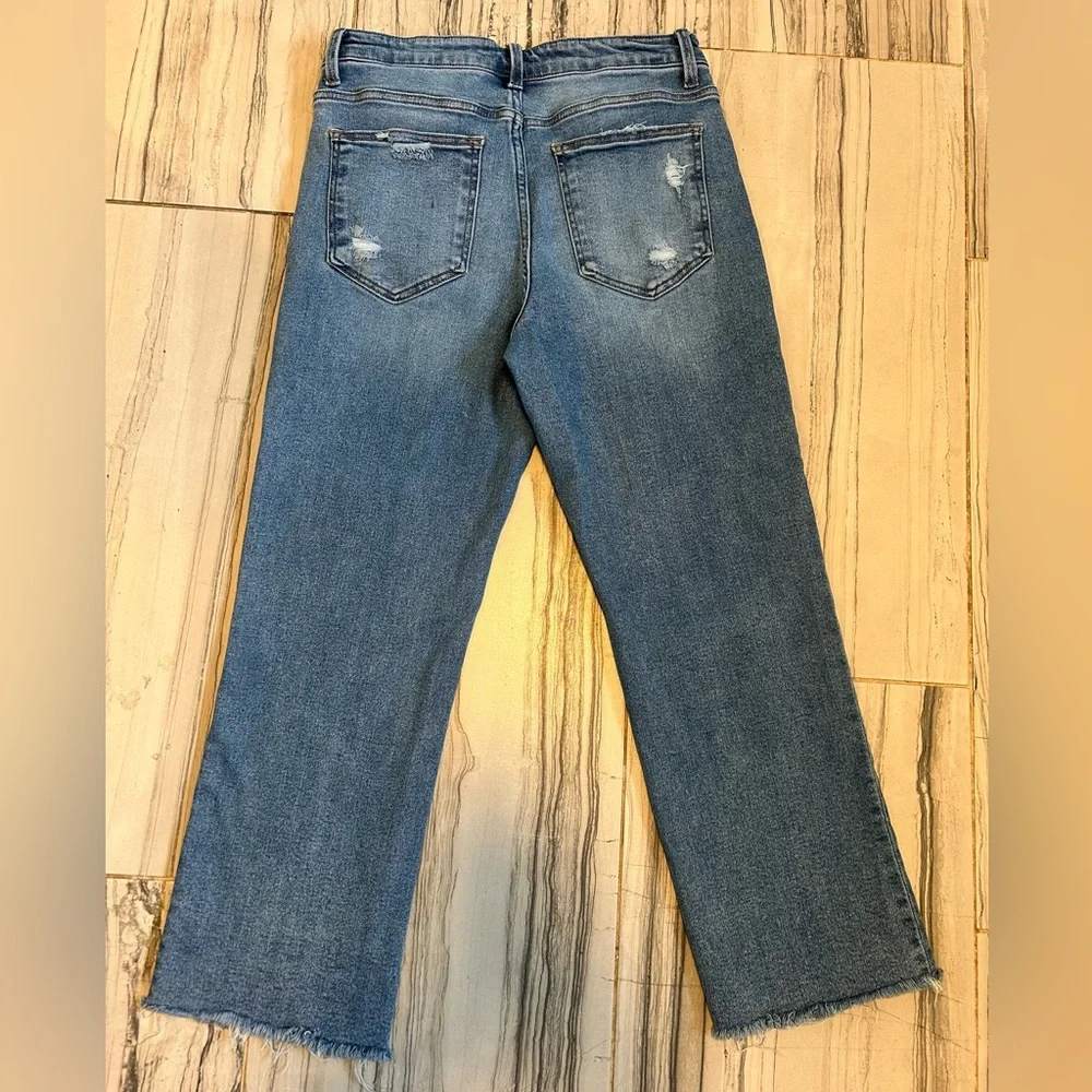 LIKE NEW Buckle Willow & Root High Rise Cropped Stretch Jean - Picture 4 of 16